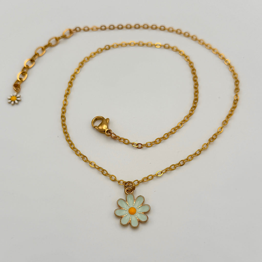 Leah Flower Necklace Mint