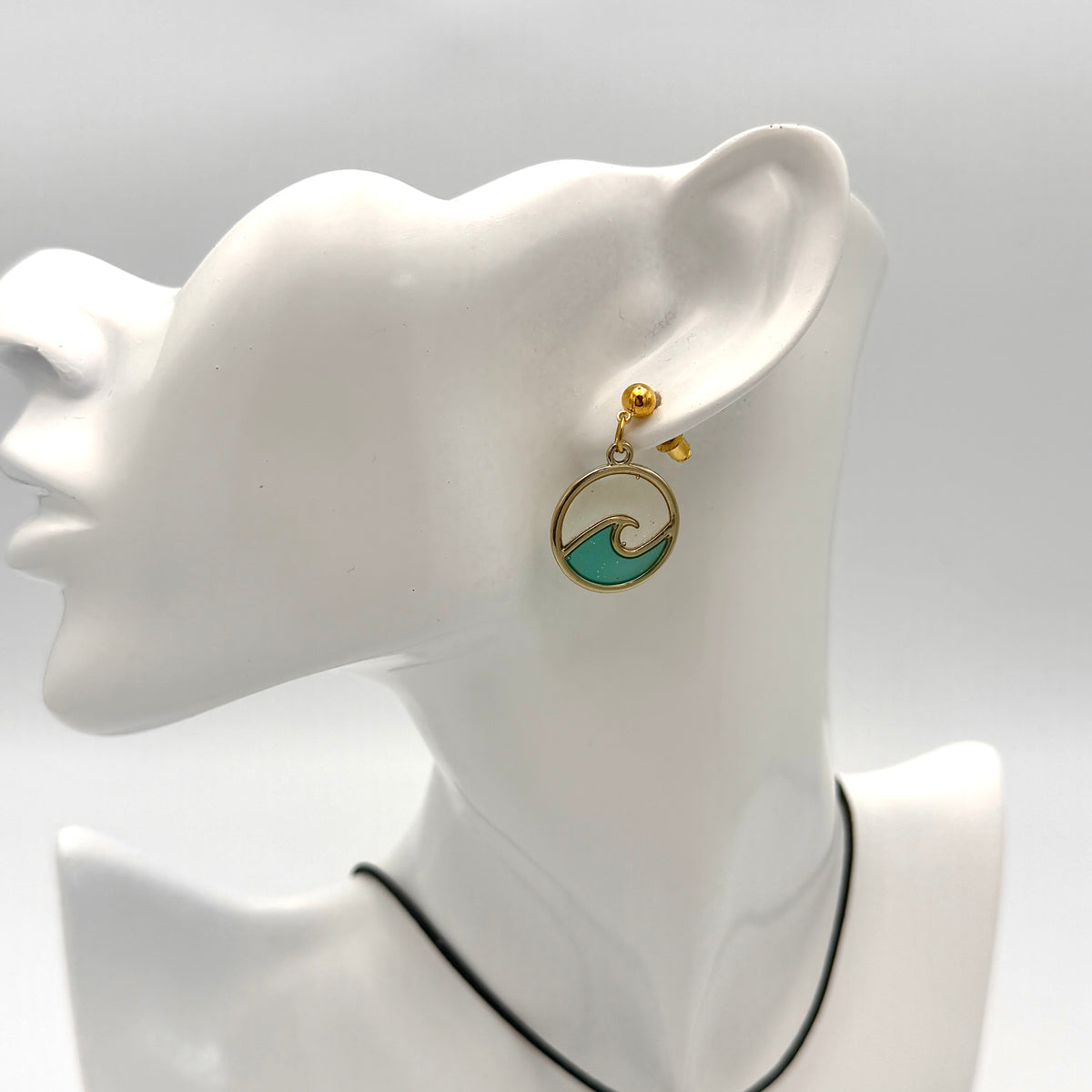 Mira Blue Earrings